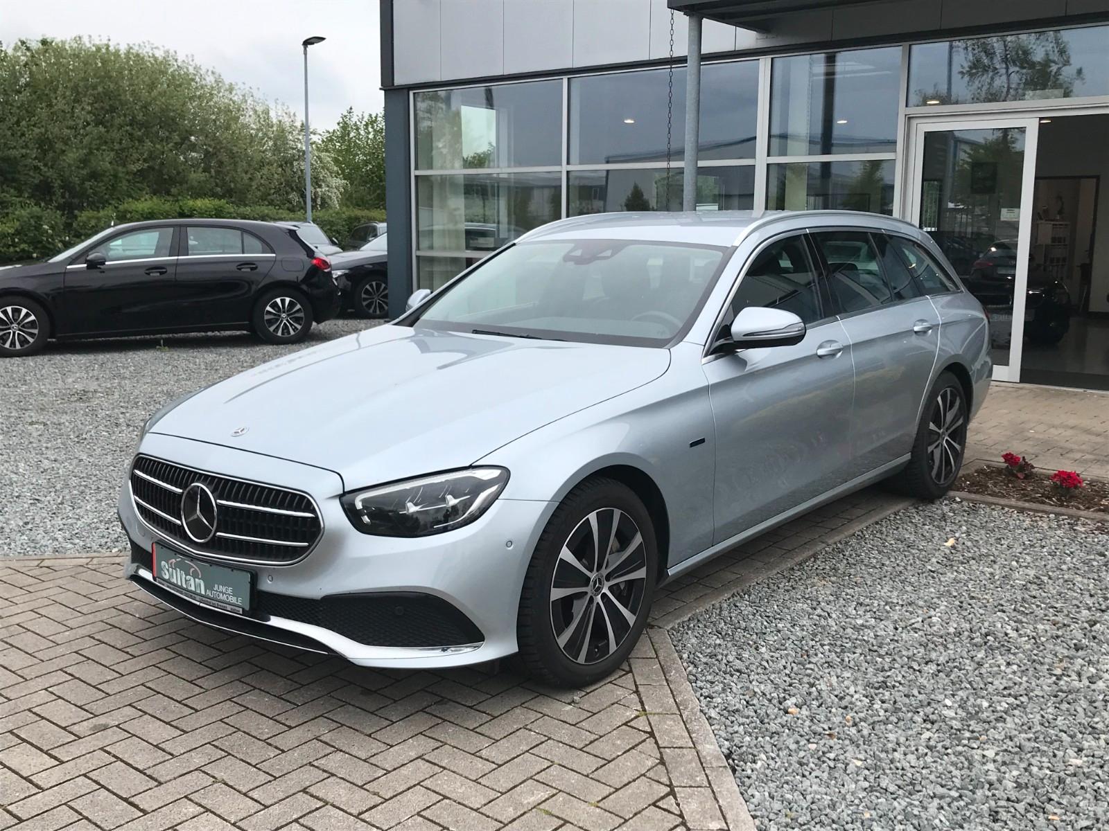 Mercedes-Benz E 300 de 9G Avantgarde AHK Kam Distr. Wide Leder