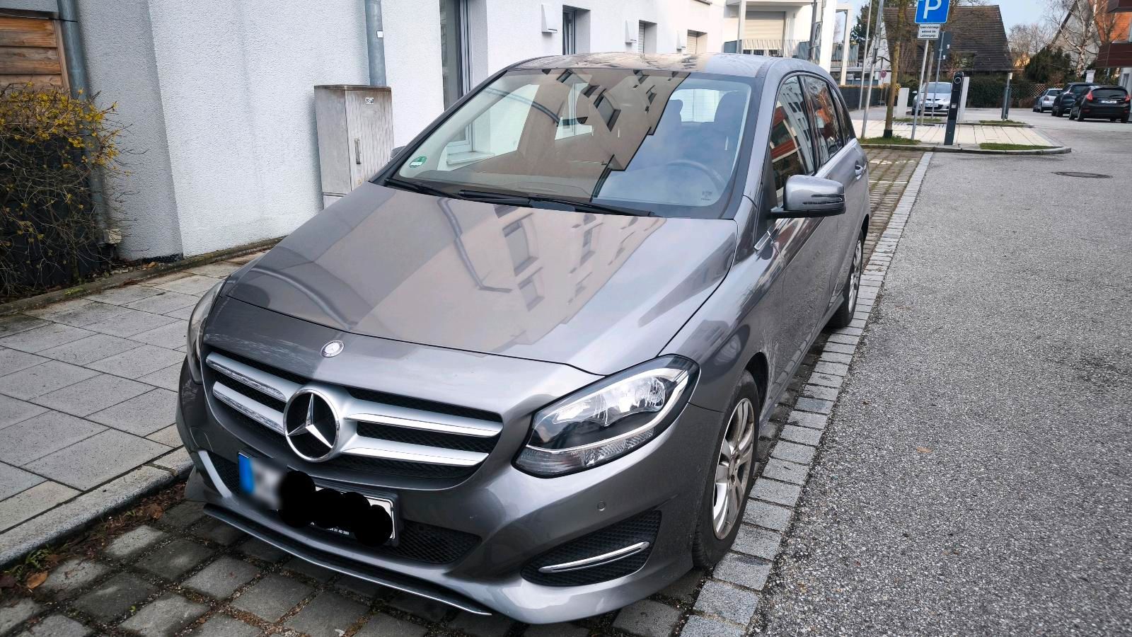 MERCEDES-BENZ B180 | Gepflegt| Anhängerkupplung| 75000Km