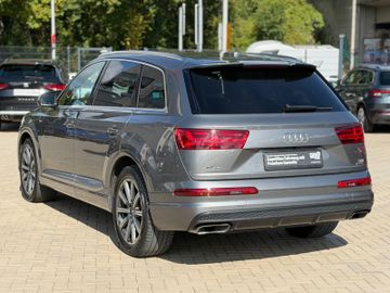 Audi Q7 - 7