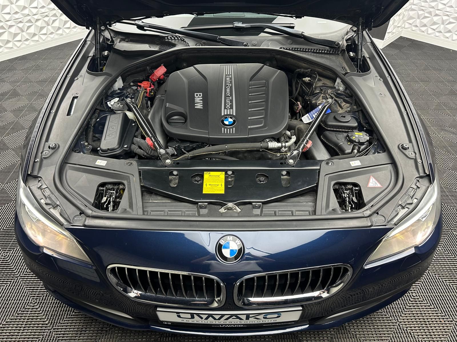 Fahrzeugabbildung BMW 530d XDRIVE/ACC/PANO/H&K/360°/HUD/KEYLES/DAB/DA+