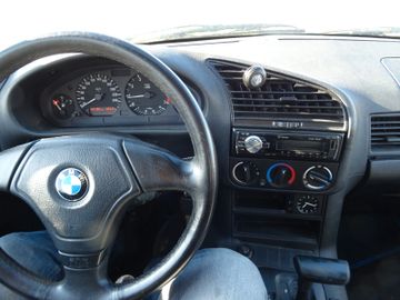 BMW 318 - 5