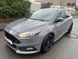 Ford Focus Lim. ST*Navi *LED*Sitzheizung*RECARO* - Ford Gebrauchtwagen in Dortmund
