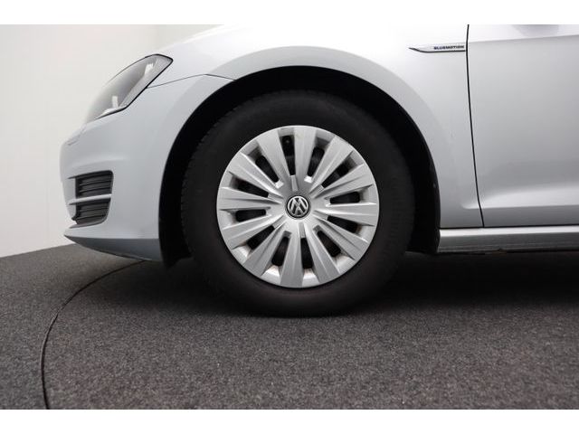 Fahrzeugabbildung Volkswagen Golf 1.6 TDI Klimaautomatik-2-Zonen SHZ