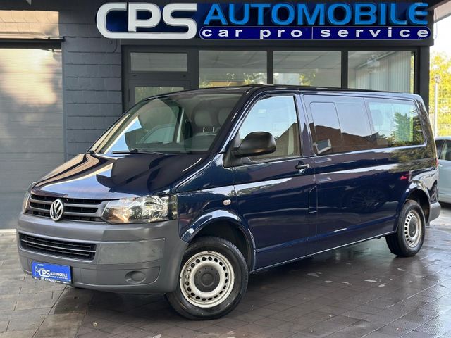 Volkswagen T5 Transporter. 9 Sitzer. 2 Hand.