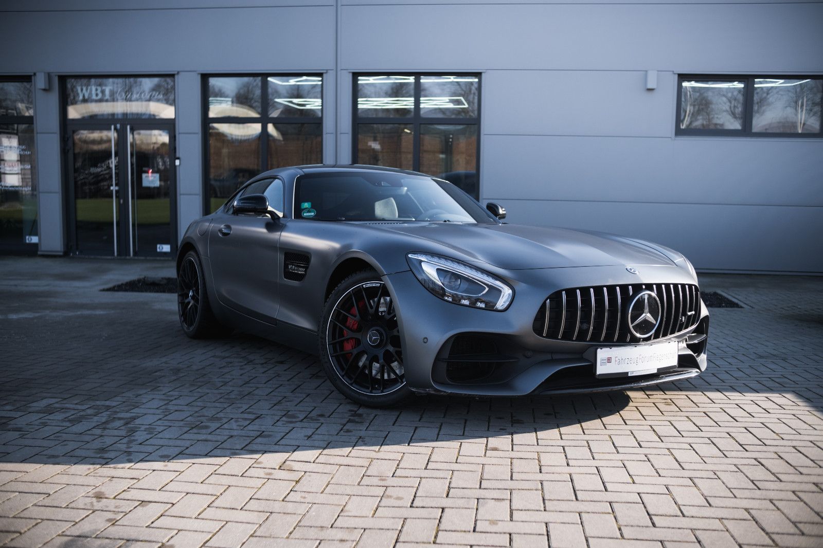 Fahrzeugabbildung Mercedes-Benz AMG GT S Coupe-Facelift-Burmester-Steuer