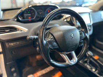 Peugeot 2008 Allure *Pano*Xenon*Navi*
