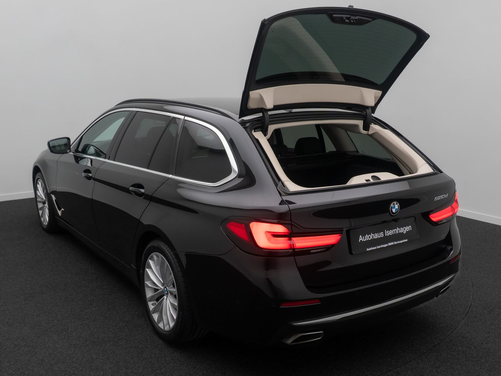 Fahrzeugabbildung BMW 520d Luxury Line HUD DAB Laser Kamera Sport Komf