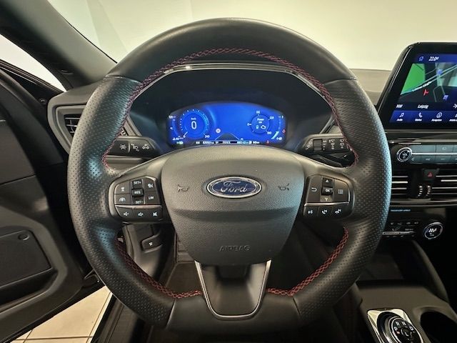 Fahrzeugabbildung Ford Kuga Plug-In Hybrid ST-Line X WINTERPAKET II, Fa