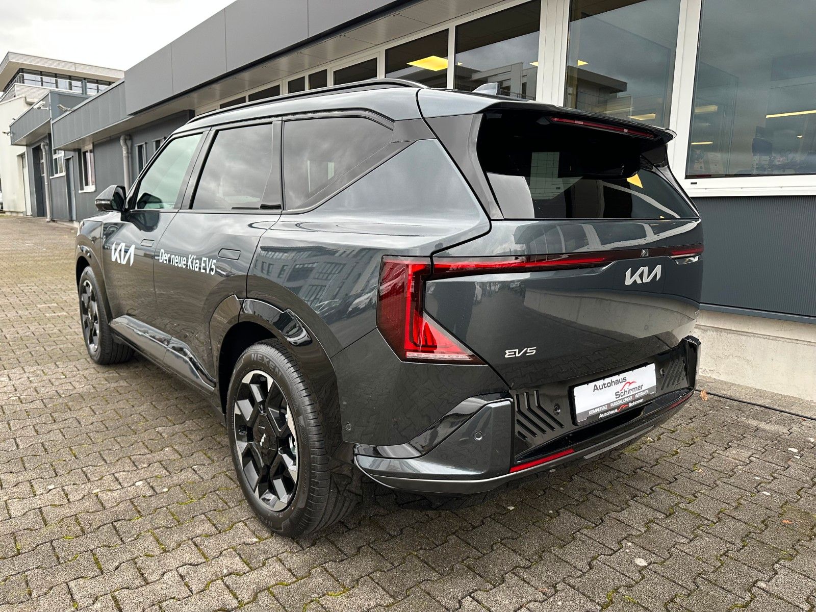 Fahrzeugabbildung Kia EV5 81,4 kWh GT-Line Launch Edition