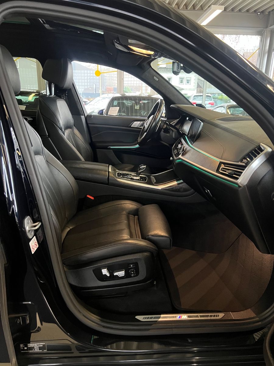 Fahrzeugabbildung BMW X7 xDrive 40 d M Sport *SKY LOUNGE*LASER*
