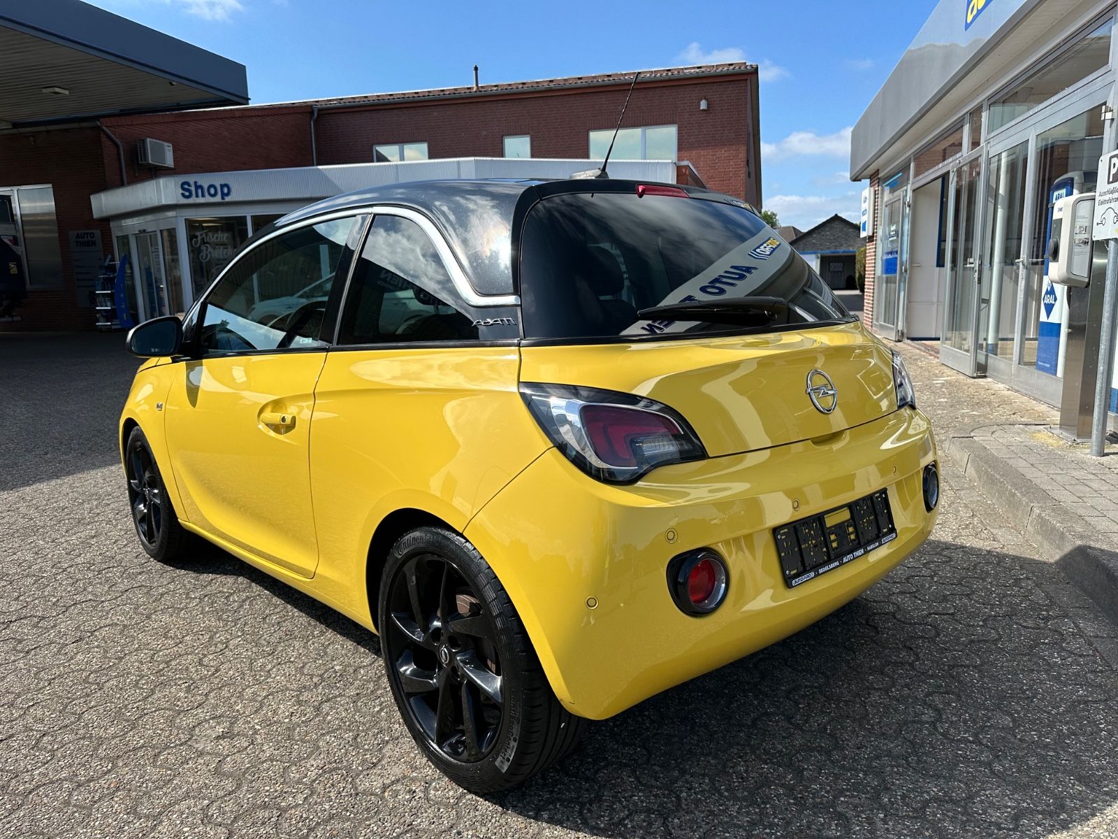 Fahrzeugabbildung Opel Adam 1.4 Slam Sport/IntelliLink/Parkpilot/Totwnk