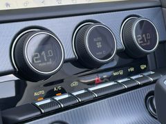 Fahrzeugabbildung Jaguar F-TYPE R-Dynamic P300 Cabriolet  *Miete*Mietkauf