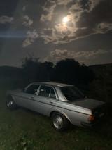 Mercedes-Benz 300 - Mercedes-Benz Diesel Gebrauchtwagen aus dem Jahr 1982