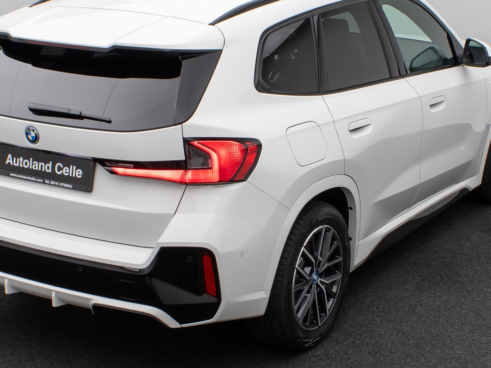 Fahrzeugabbildung BMW X1 xD30e M Sport Panorama 360°HUD DAB H/K AHK