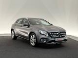 Mercedes-Benz GLA 220 d 4Ma.*URBAN*LED-PANO-TEMPO-SHZ-AMBIENTE - Mercedes-Benz GLA 220 mit Panoramadach