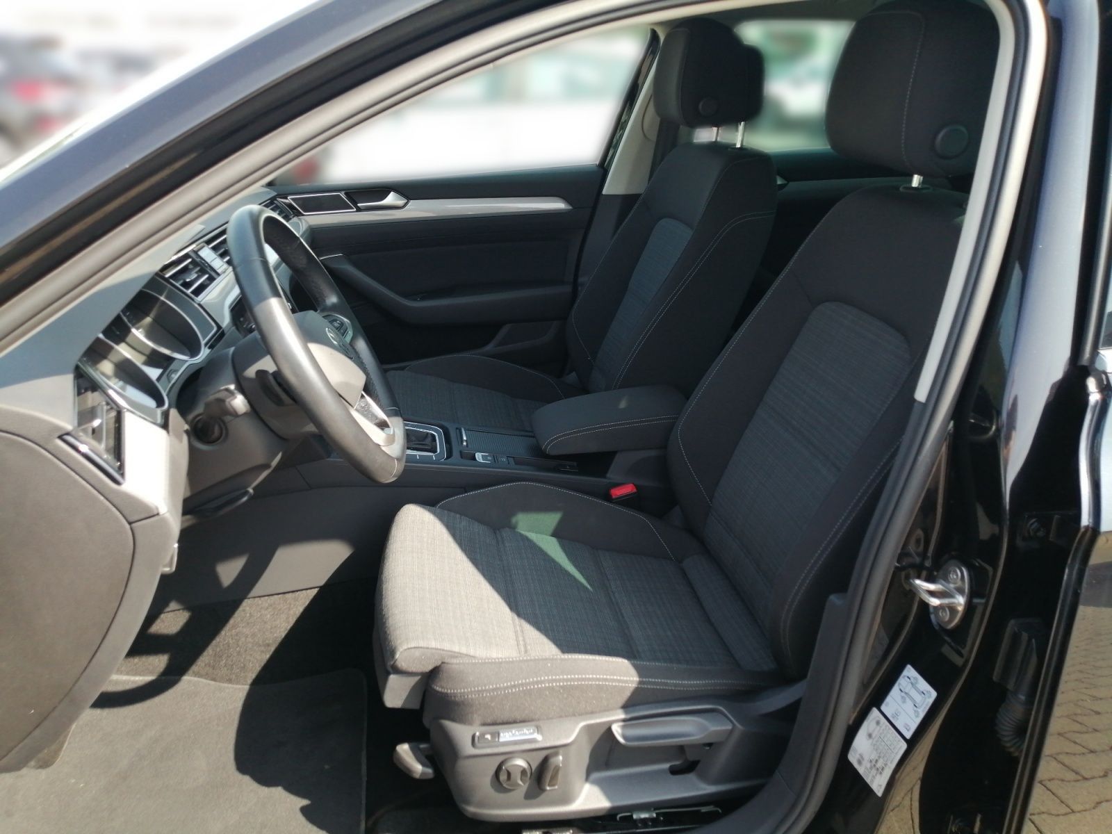 Volkswagen Passat Variant - Bild 15