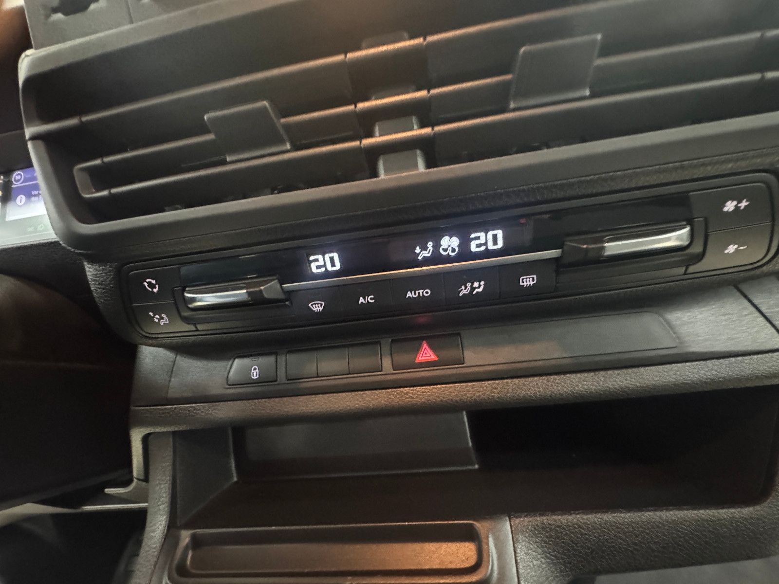 Peugeot Traveller - Bild 39