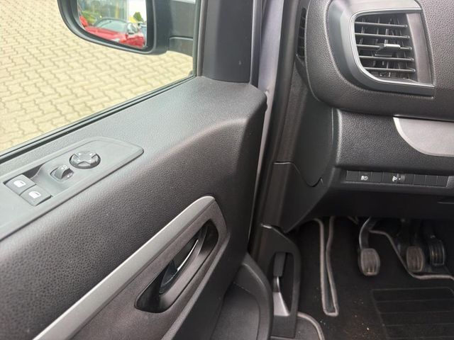 Opel VIVARO DOKA