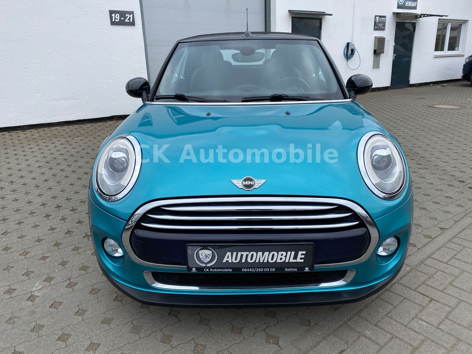 Fahrzeugabbildung MINI Cooper Cabrio  Chili/Leder/LED/PDC/Tempomat