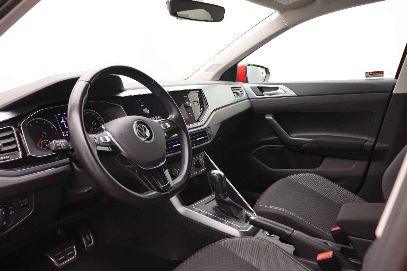 Fahrzeugabbildung Volkswagen Polo VI 1.0 TSI DSG Active