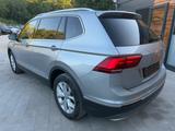 Volkswagen Tiguan Allspace Highline 4Motion - VW Tiguan Allspace Unfallwagen