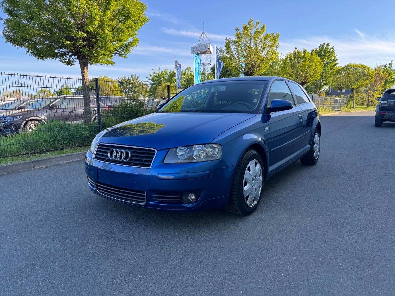 Audi A3 1.6 Ambiente TÜV NEU Klima SHZ AHK Top