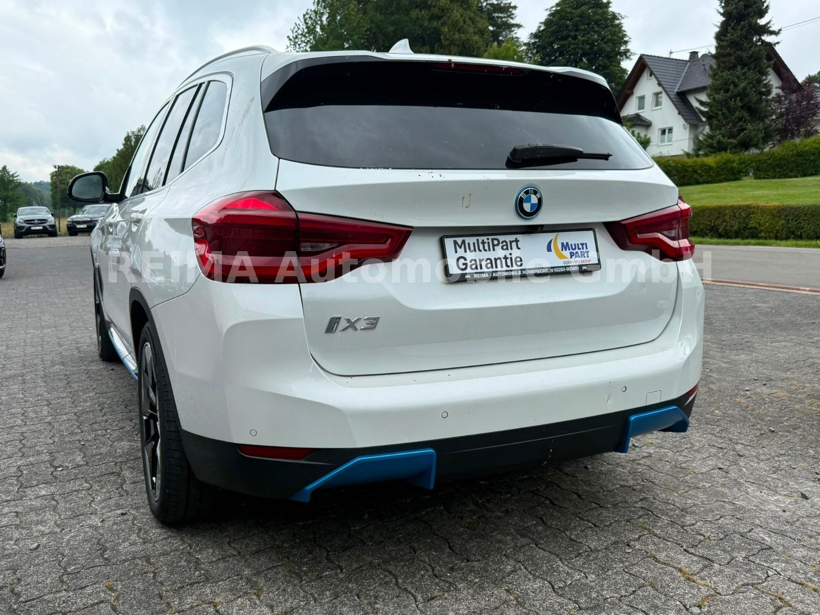 Fahrzeugabbildung BMW iX3 , Pano, HUD, AHK, SOH 91,5%