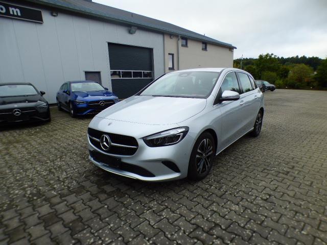 Mercedes-Benz B 180 Progressive Line Advanced Verkehrs Assist