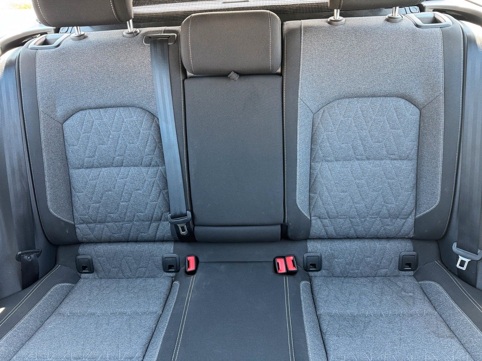 Fahrzeugabbildung Volkswagen Passat Variant Business 2.0 TDI