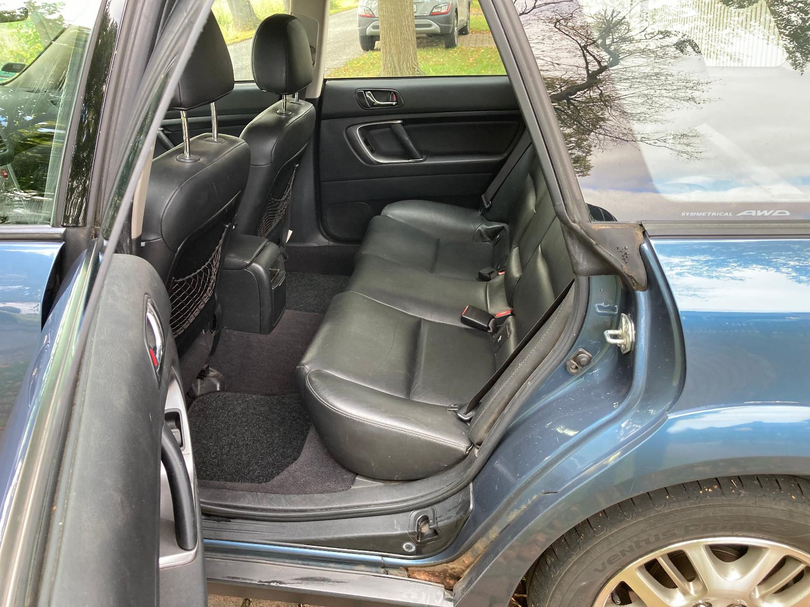 Subaru Outback 2005 — photo 11