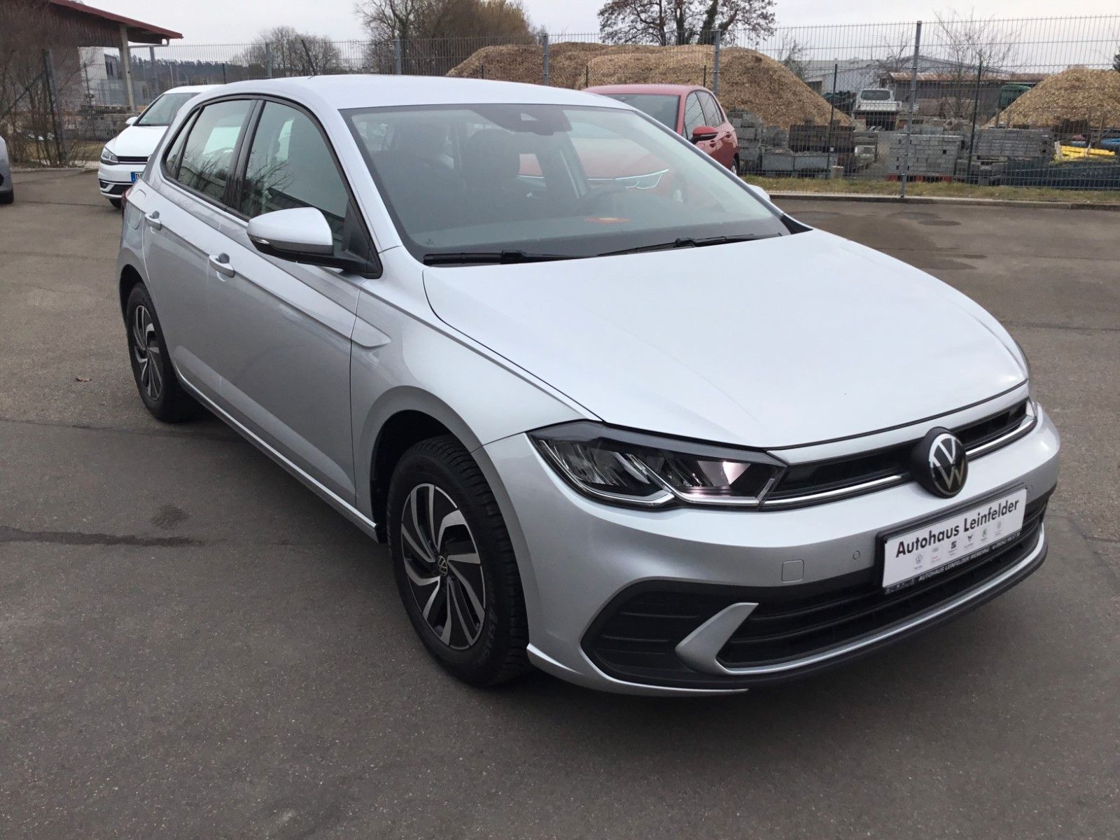 Fahrzeugabbildung Volkswagen Polo 1.0 TSI DSG Life+LED+Kamera+AppConnect+ACC
