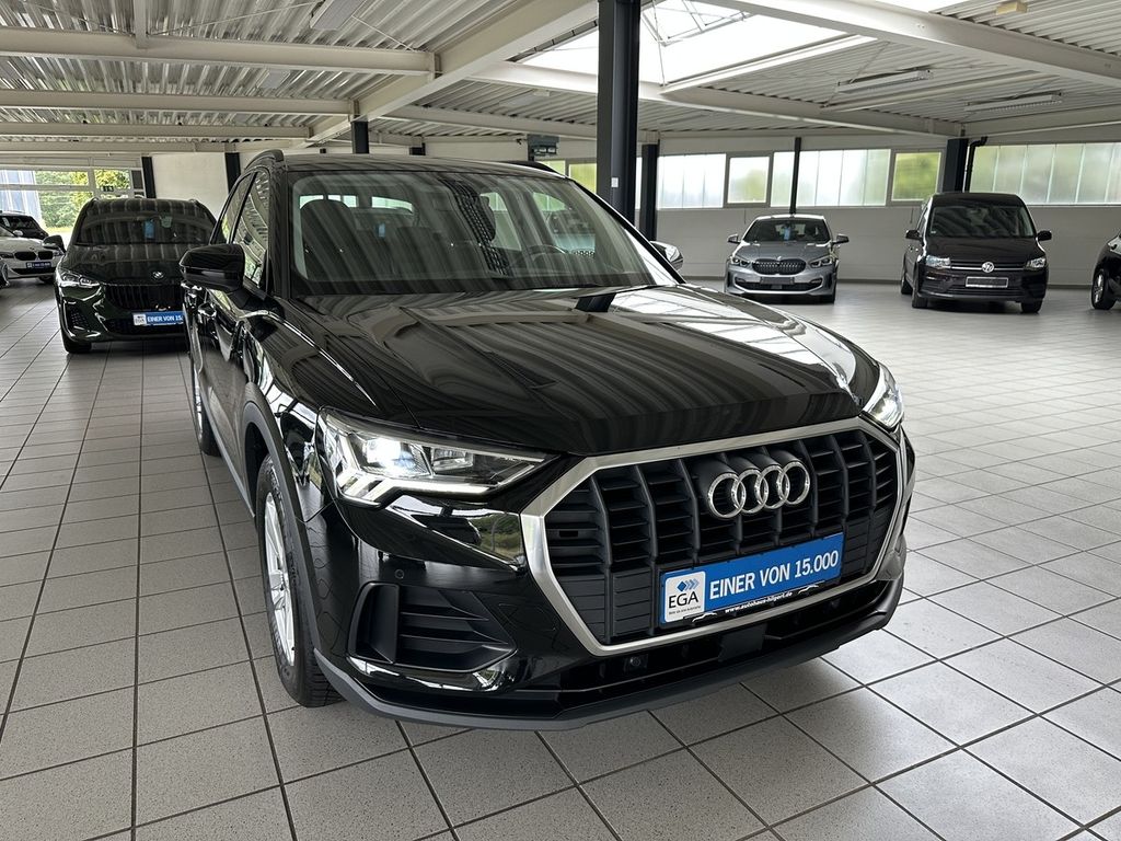 Image of Audi Q3