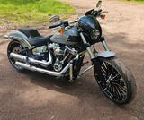 Harley-Davidson Breakout Softail 117 - Harley-Davidson Breakout 117