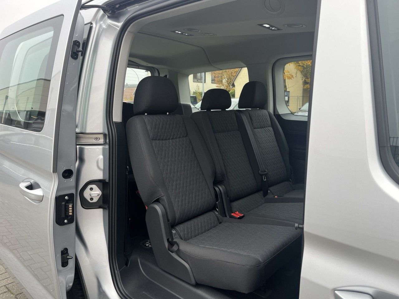 Volkswagen Caddy Maxi - Bild 8