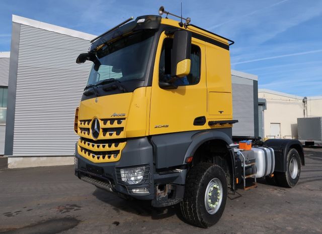 Mercedes-Benz Arocs 2048 4x4