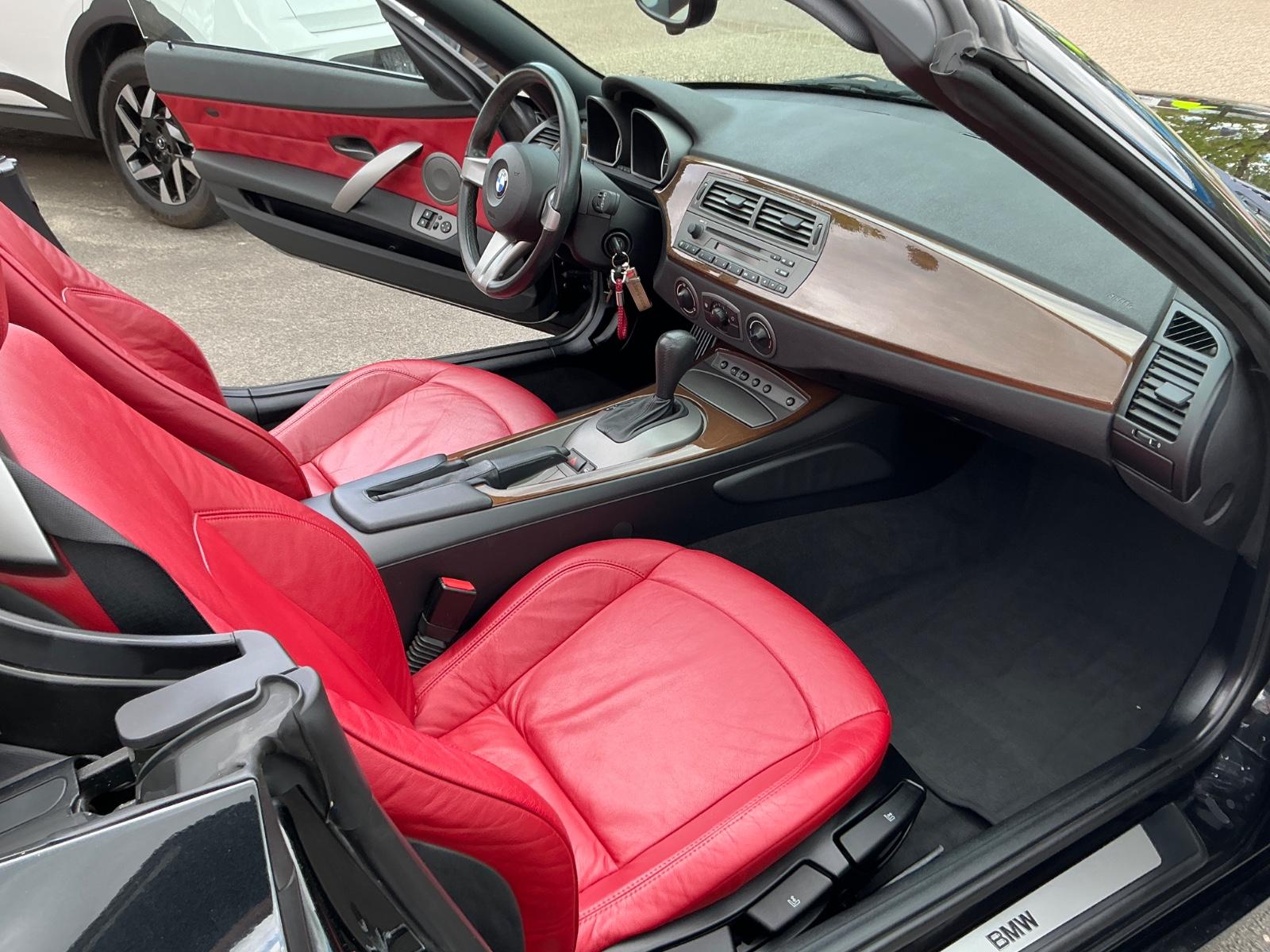 BMW Z4 2.2i 170ch BVA Sièges cuir chauffants