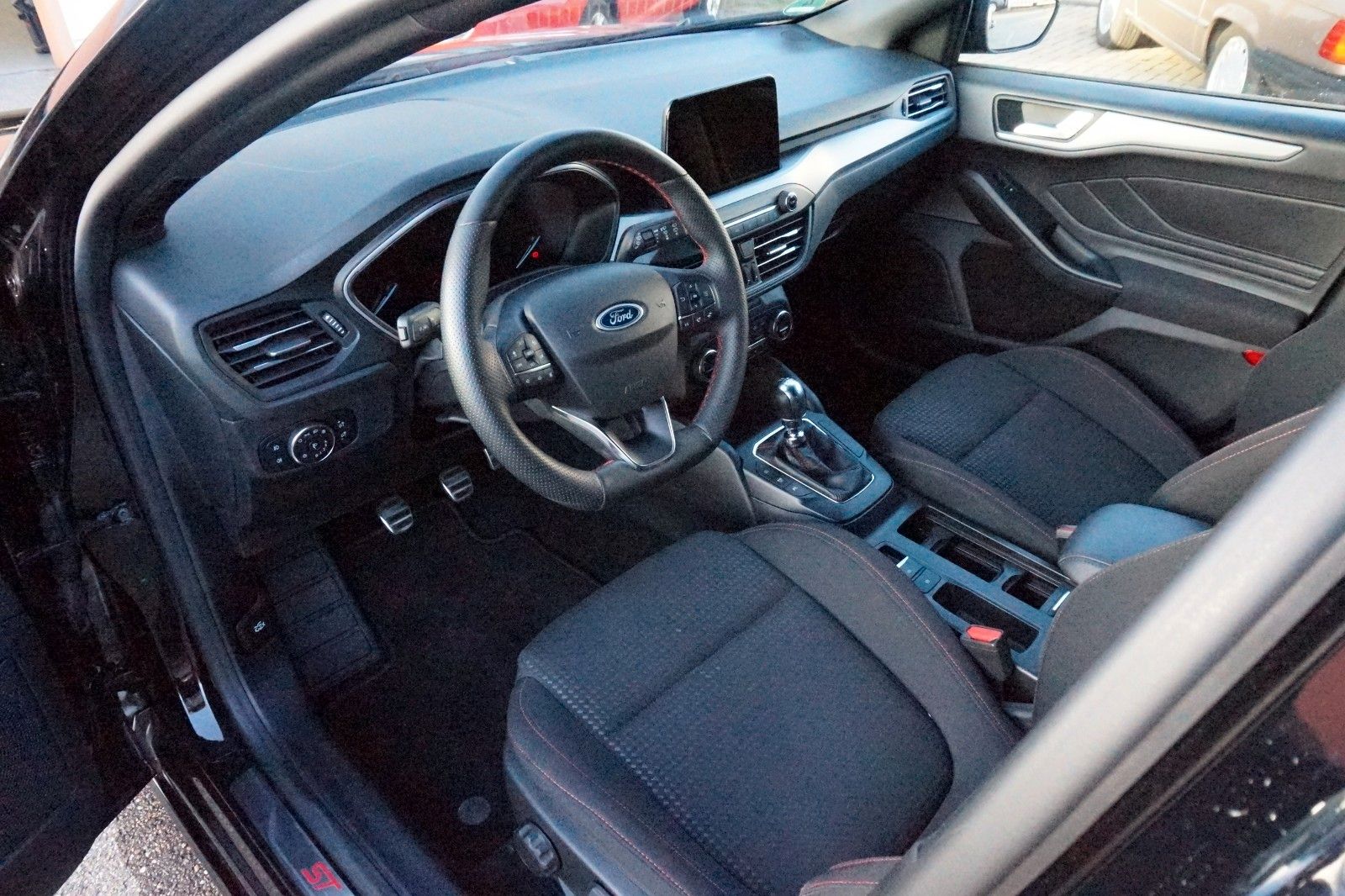 Ford Focus Turnier ST-Line Style Hybrid ,AHK ,WR imagem 3
