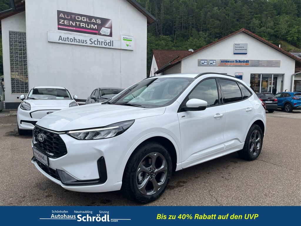 Ford Kuga — hlavná fotografia