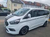 Ford Tourneo Custom Sport - Ford Tourneo Custom Sport mit Diesel-Antrieb