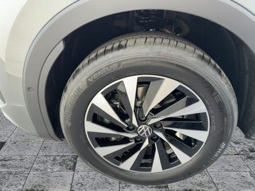 Volkswagen T-Roc - 7