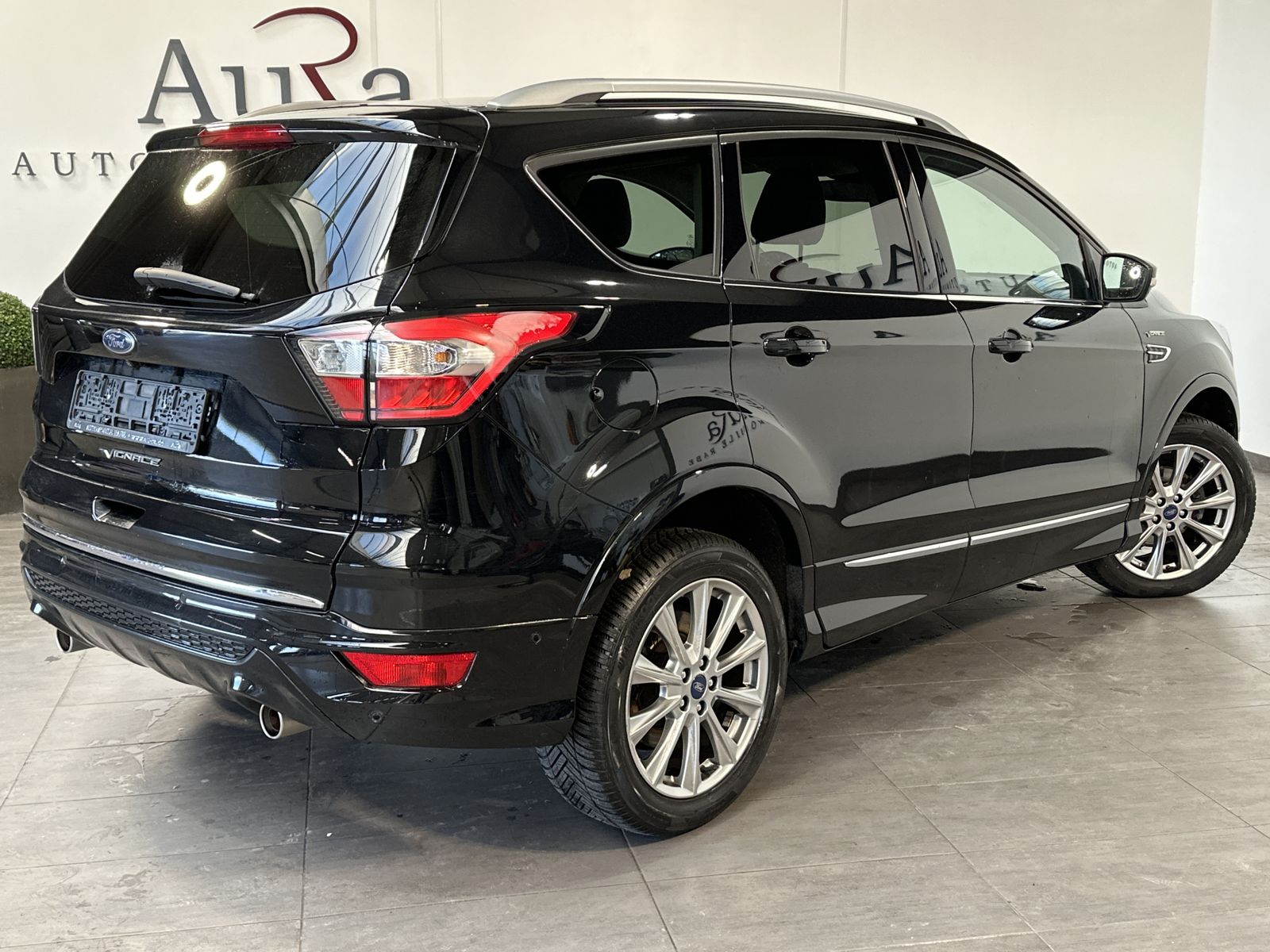 Fahrzeugabbildung Ford Kuga 1.5 EB Vignale Aut. NAV+XEN+ACC+KAM+AHK+2Hd
