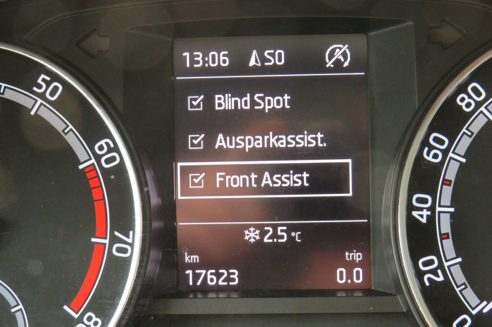 Fahrzeugabbildung SKODA Fabia Combi Ambition SITZH. KLIMA GRA GJ APP 1.H