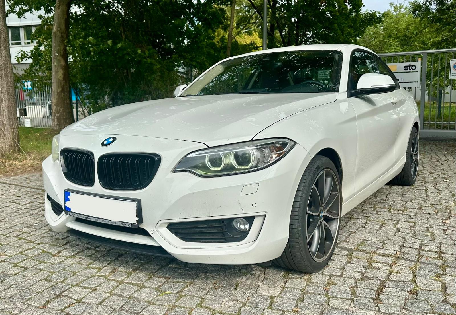 BMW 220 i Coupe PDC*Memory*LED*Hagelschaden