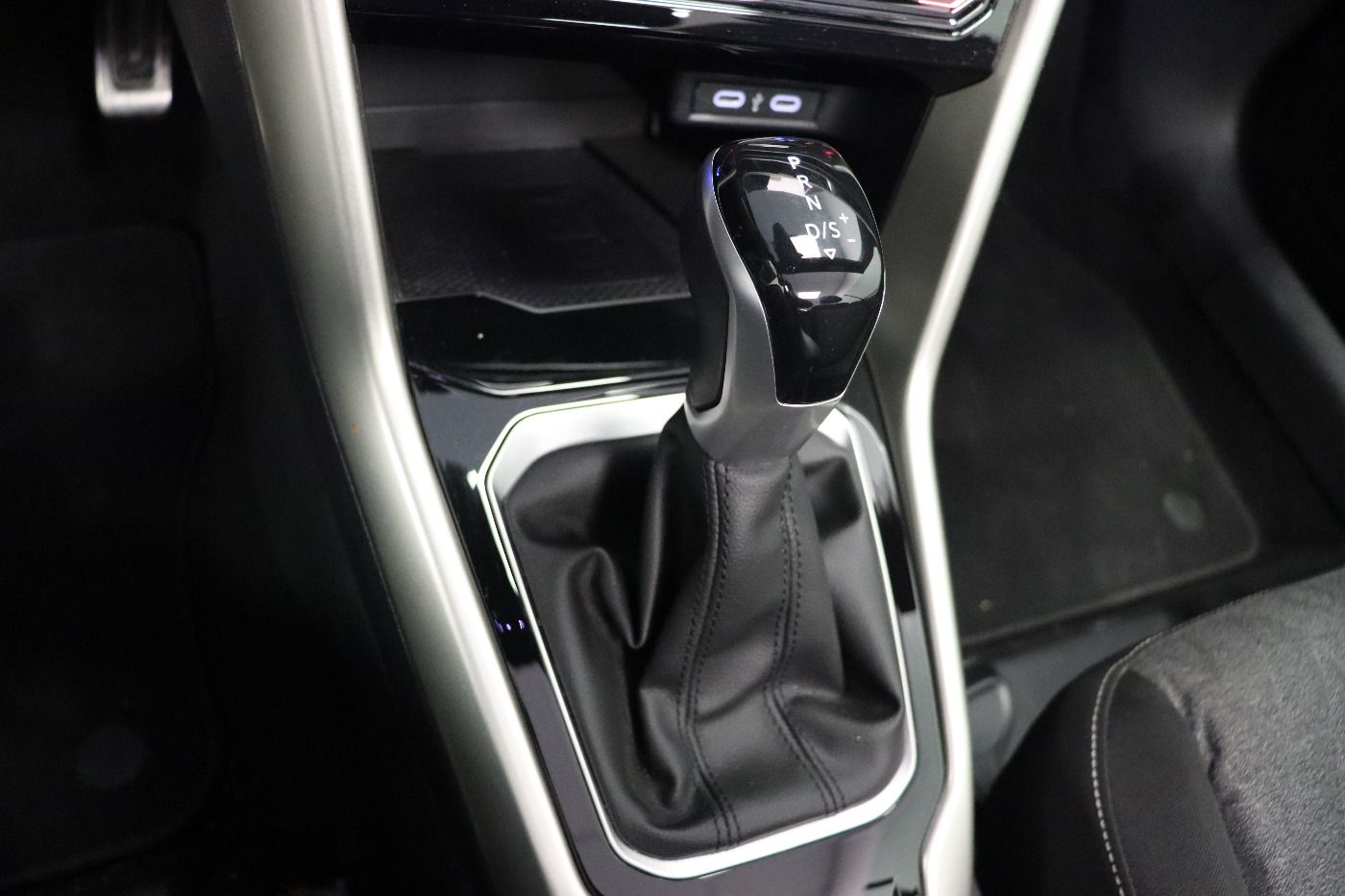 Volkswagen T-Roc - Bild 12