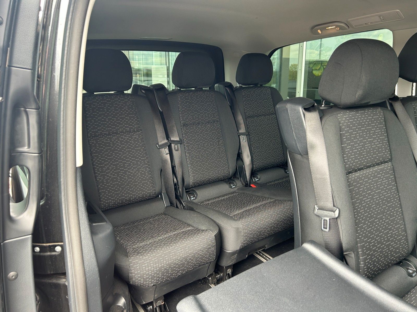 Fahrzeugabbildung Mercedes-Benz Vito 116 CDI Tourer Select 9G AHK2,5to LED