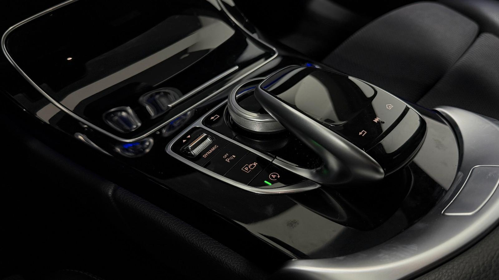 Mercedes-Benz C 200 Limousine LCI/CarPlay/LED/RFK/Avantgarde