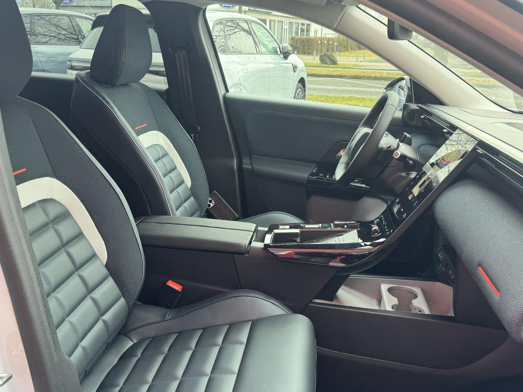 Citroën C5 Aircross Hybrid 145 MAX + Winter-Paket, AHK