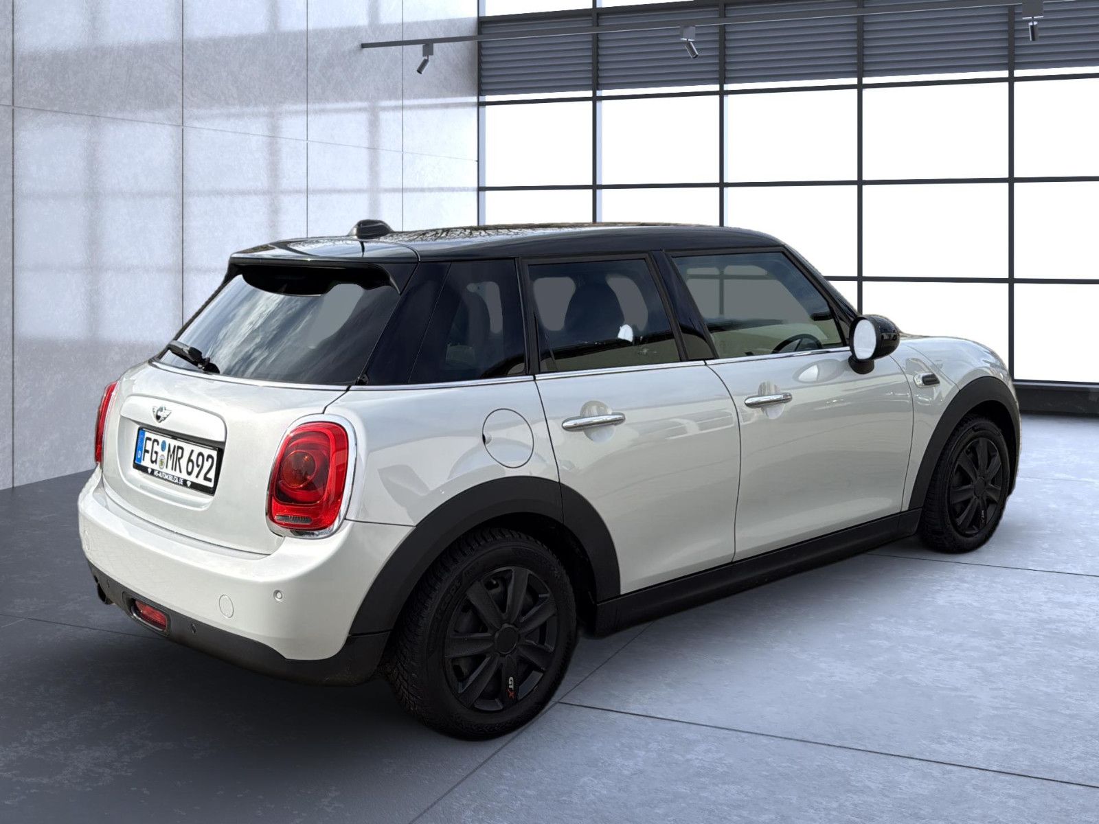 Fahrzeugabbildung MINI COOPER Mini 5-trg. Cooper/ unfallfrei top