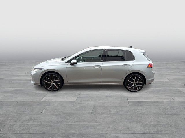 Volkswagen Golf VIII Lim. 1.5 TSI Edition 50 Head Up Pano imagem 2