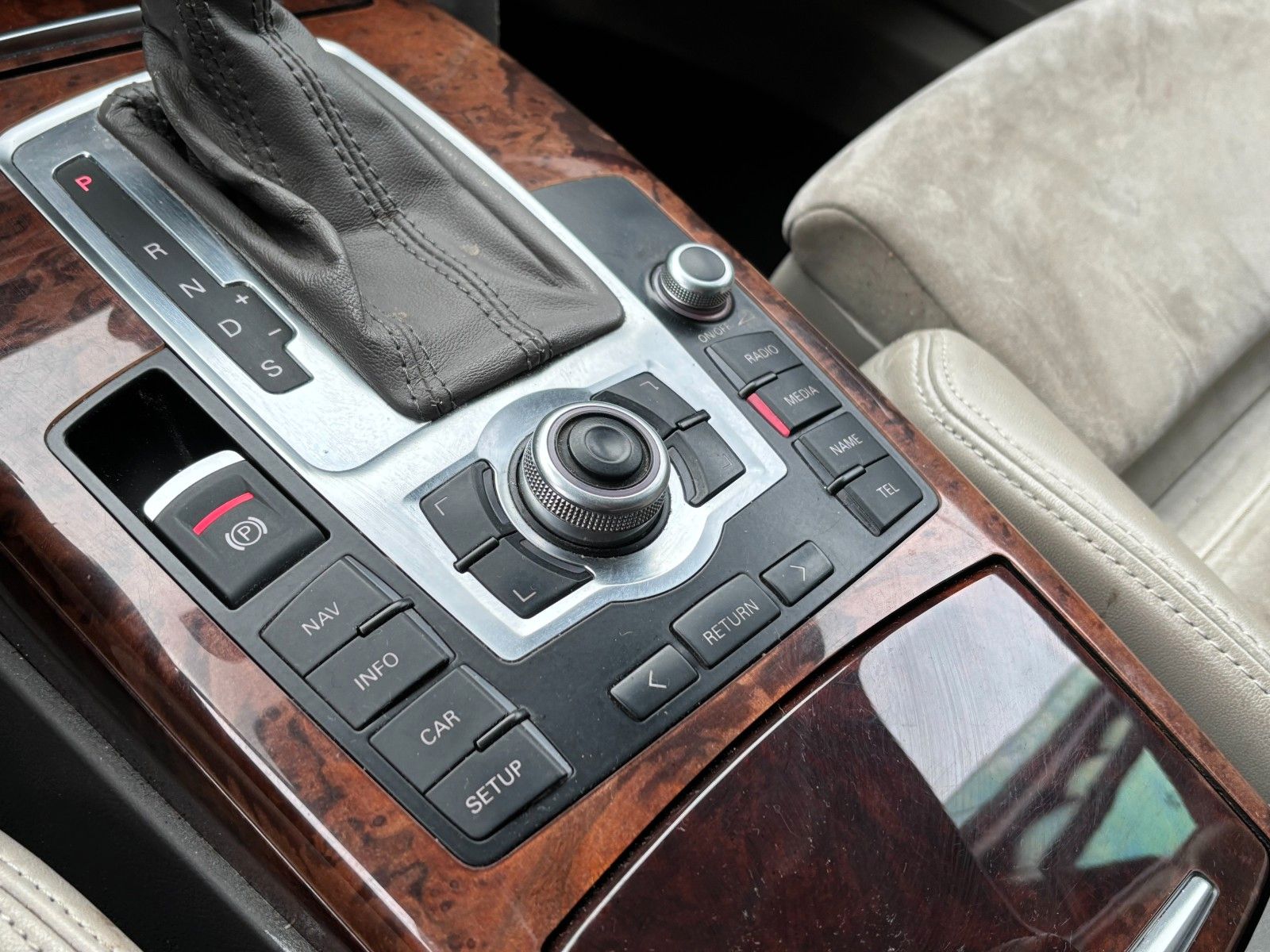 Fahrzeugabbildung Audi A6 Avant 3.0 TDI *Automatik*BOSE*Kamera*ACC